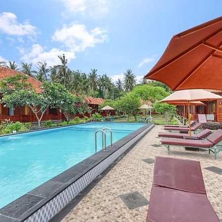Putri Nusa Beach Ped ภายนอก รูปภาพ