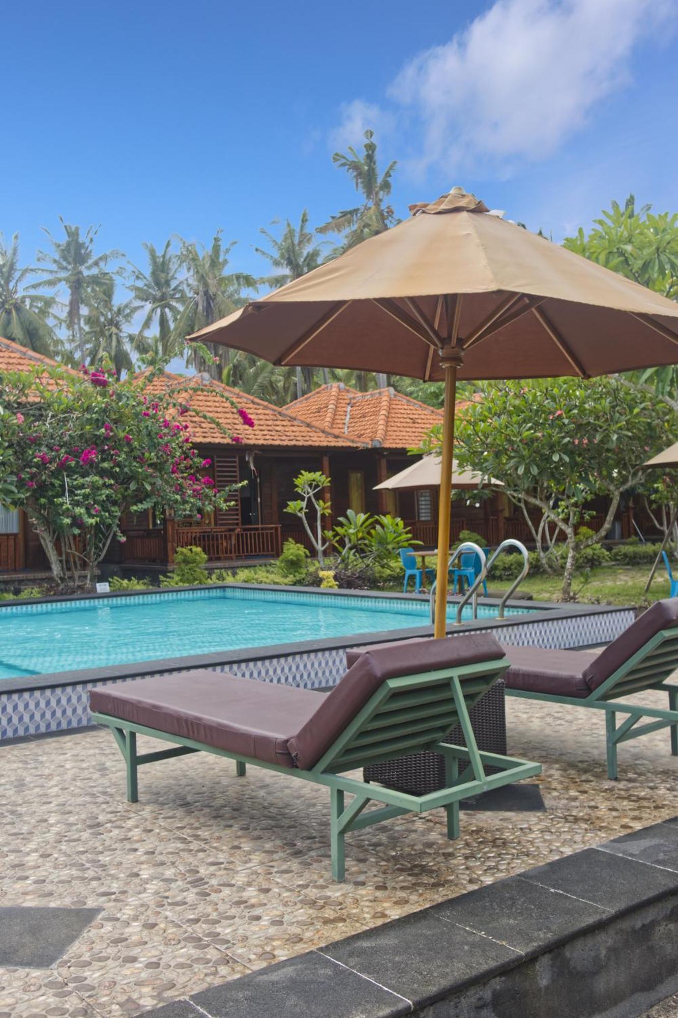 Putri Nusa Beach Ped ภายนอก รูปภาพ